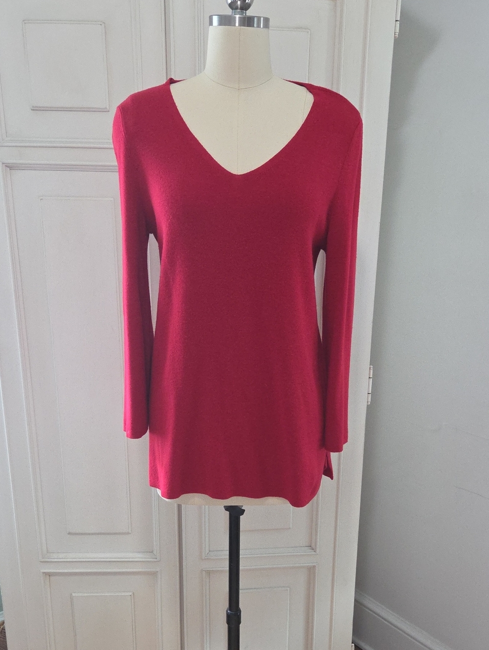 Chico's Raspberry V-Neck Long Sleeve Knit Tunic Sweater